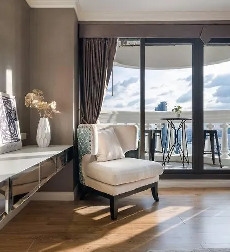 View, Big Apartment, Great Location