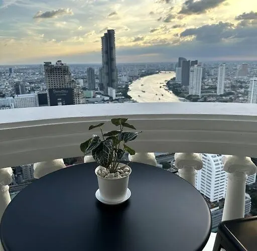 View, Big Apartment, Great Location