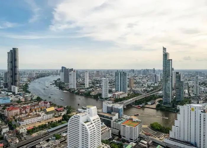 View, Big Apartment, Great Location *