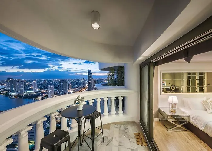 View, Big Apartment, Great Location
